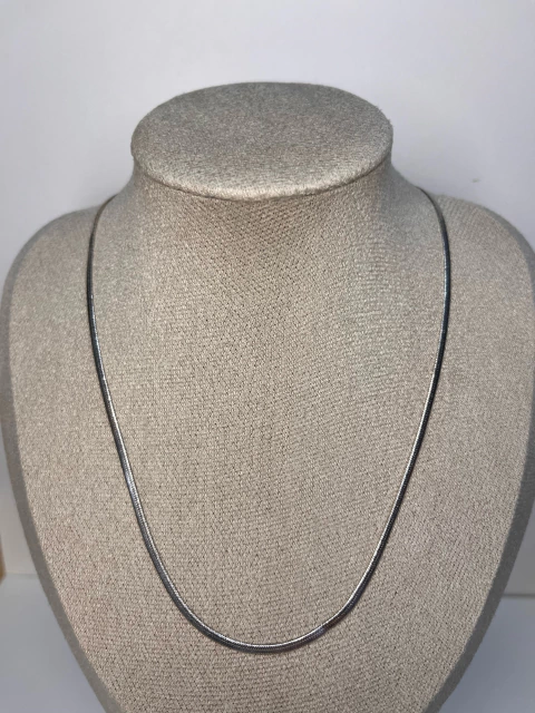 Colar fita 2mm Banho de Prata ou Ouro 18k