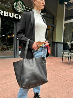 TOTE LULU NEGRA