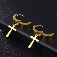 Brincos Masculino/Femenino Pingente Cruz Crucifixo Preto de Aço Inoxidável - comprar online