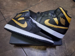 Jordan 1 Mid 'Black Metallic Gold'