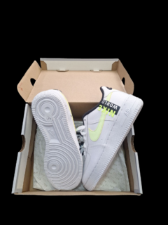 AIR FORCE 1 LV8 GS VOLT WORD WIDE - comprar en línea
