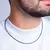Collar Elias en internet