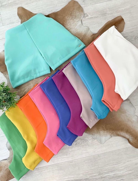 Short alfaiataria liso