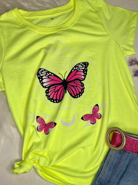 TSHIRT TRÊS BORBOLETA ROSA