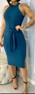 Vestido Canelado Com Faixa de Amarrar e Fenda nas Laterais