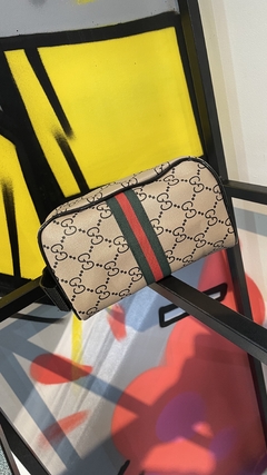 Bag Necessaire Gucci na internet