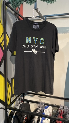 Camiseta Abercrombie e Fitch