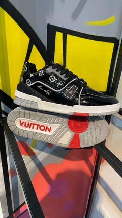 Tenis Louis Vuitton na internet