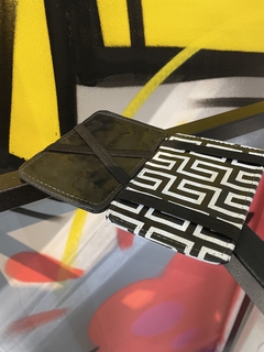 Porta Cartões Versace na internet