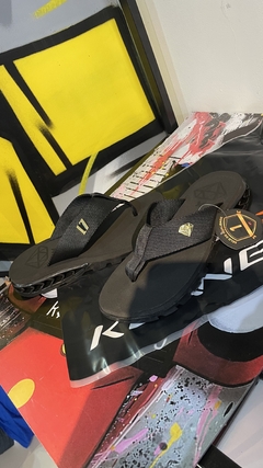 Chinelo Kenner L7 Diamante na internet