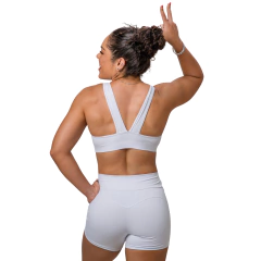 SHORTS EMPINA BUMBUM BRANCO EMANA - comprar online