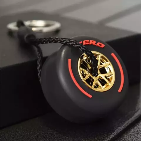 CHAVEIRO PNEU P ZERO (BORRACHA) - comprar online