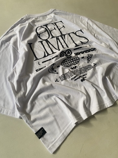 Remera Off Limits “Boxy” - tienda online