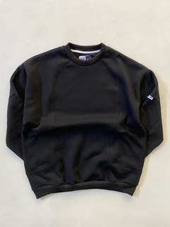 Buzo liso negro “basic”