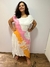 Vestido fluído com barra em pontas branco tie dye plus size