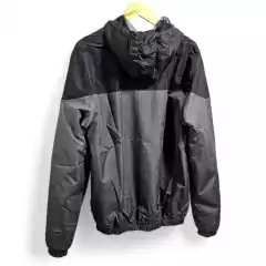 CAMPERA ROMPEVIENTO COMBINADA - GRIS/NEGRO CON CAPUCHA - comprar online