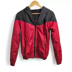 CAMPERA ROMPEVIENTO COMBINADA ROJO-NEGRO