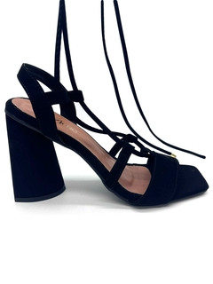Sandalia Strips Block Heel