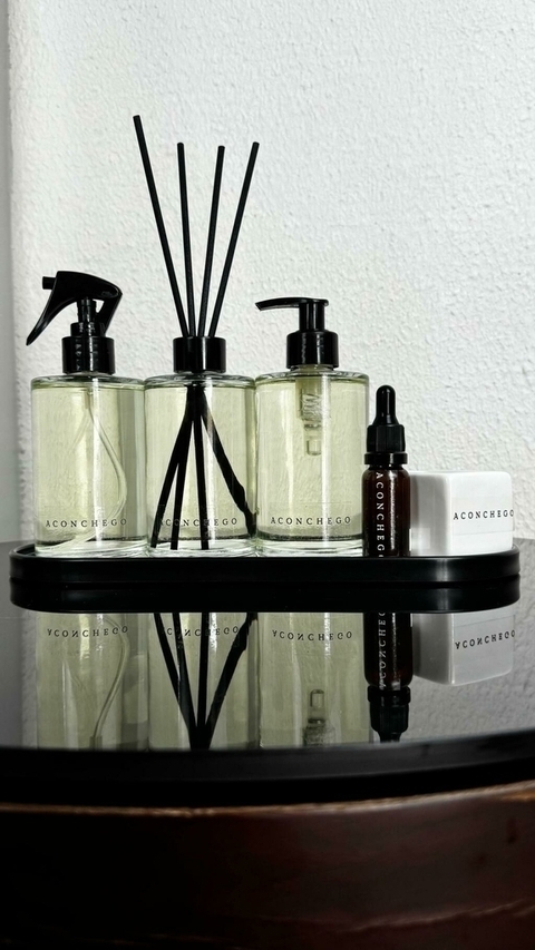 Kit Trussardi Premium Água Perfumada + Difusor de Aromas + Sabonete 250ml + Essência e Aromatizador Elétrico 10w