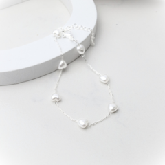 PULSERA ACERO BLANCO Y PERLAS CORAZÓN