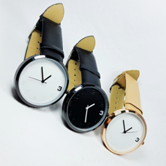RELOJ MALLA DE CUERO