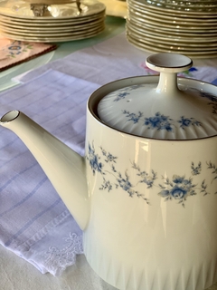 Tetera de porcelana grande impecable - comprar online