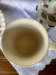 Imagen de Mug ingles con filtro colador y tapa Royal Creamware
