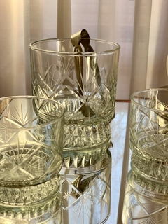 Hielera y 2 vasos de whisky tallados - comprar online