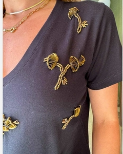 T-Shirt Bordada Cogumelos - comprar online