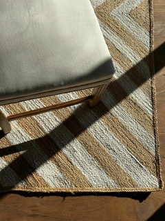 Imagen de ALFOMBRA BARFI, trenzada a mano