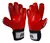Luva de goleiro profissionais Future da Finta em vermelho e branco, com detalhes em preto e uma garrafa de água de brinde.