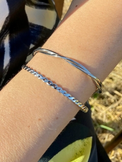 Bracelete entrelace ródio