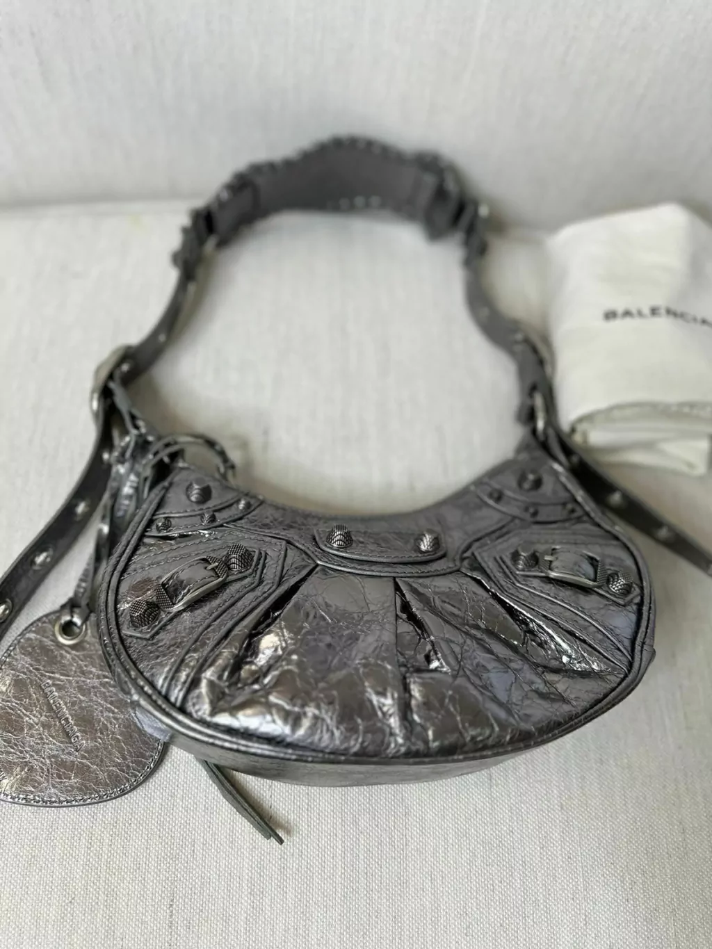 Bolsa Balnciaga Le Cagole Mini Prata