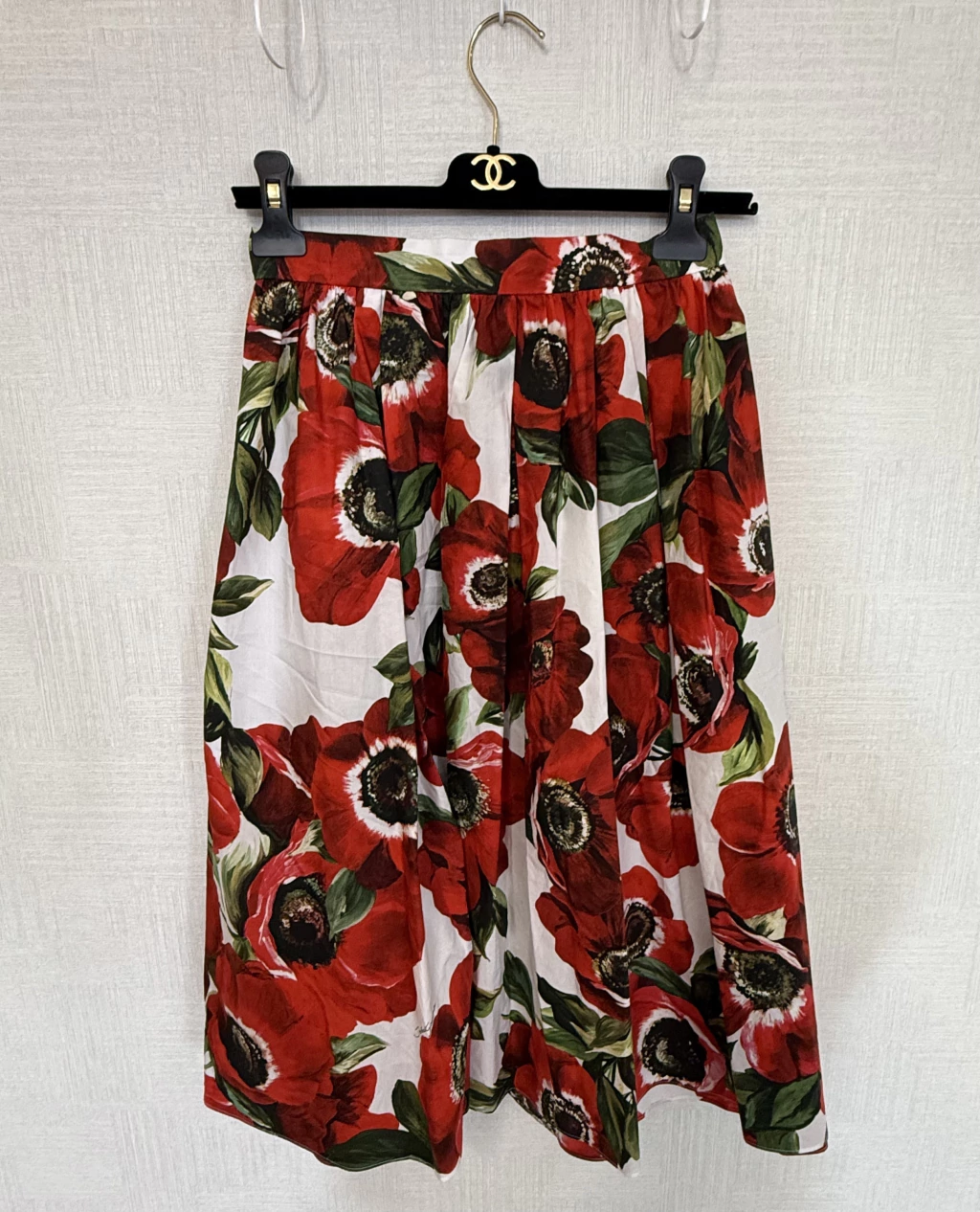 Dolce & Gabbana Red and White Floral