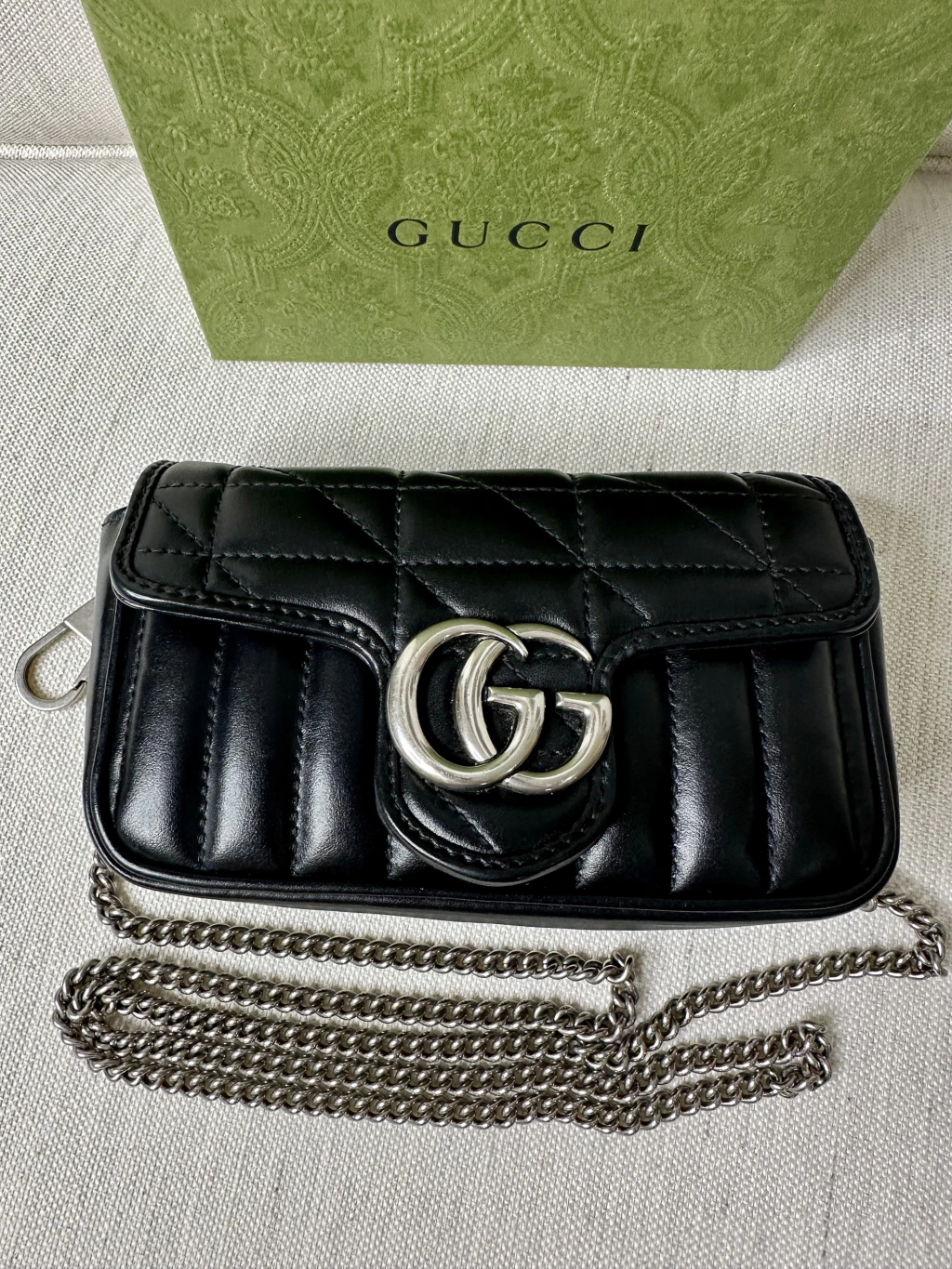 Bolsa Gucci Marmot Super Mini - Preta