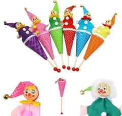 Marioneta títere payaso en internet