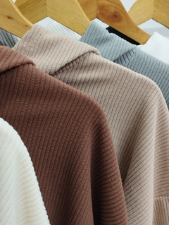Imagen de SUETER MORLEY DONNA CAPUCHA