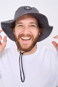 BOONEY TUNES HAT (CF040006)