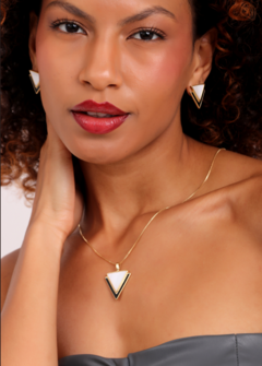 Conjunto Triangular Agata Preta e Madrepérola