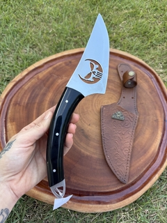 Skinner 5'' Inox Caveira Lâmina Vazada - comprar online
