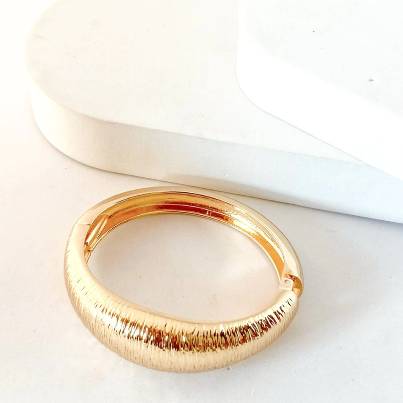 Bracelete Texturizado Arredondado - Dourado