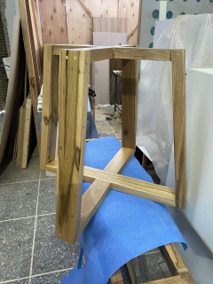 Base en madera maciza, Petiribi modelo Tokio. 25% OFF en efectivo. - Maderas Design