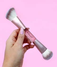Brocha 2 en 1 brush perfect bloomshell
