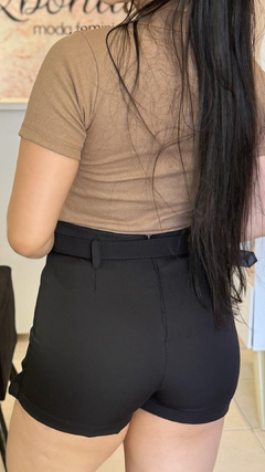 Saia short alfaiataria na internet