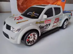 L-200 Triton com Som via Bluetooth - Equipe Mini Car