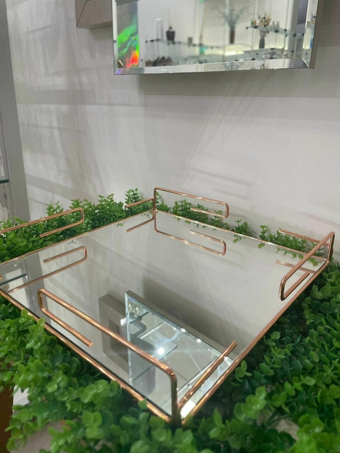 Bandeja Espelhada com Alças Metálica Rose Gold