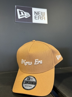BONE 940 AF SN CLASSIC BRANDED KHK KAKI TAM: UNICO ( NEI24BON037 ) NEW ERA