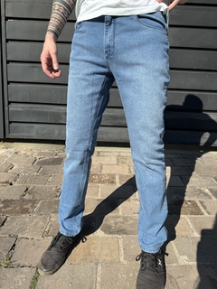 CALCA JEANS HANG LOOSE AZUL CLARO ( HLCJ010538 ) HANG LOOSE