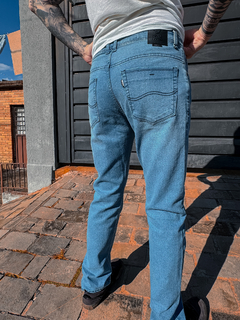 CALCA JEANS HANG LOOSE AZUL CLARO ( HLCJ010538 ) HANG LOOSE - comprar online
