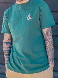 CAM SILK ICONIC VERDE ( VLTS01034705 ) VOLCOM - comprar online